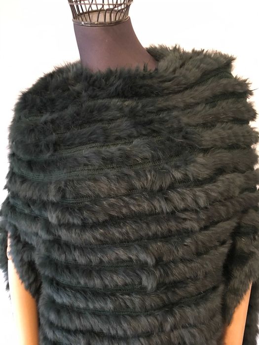 MARELLA пончо с косъм заек М