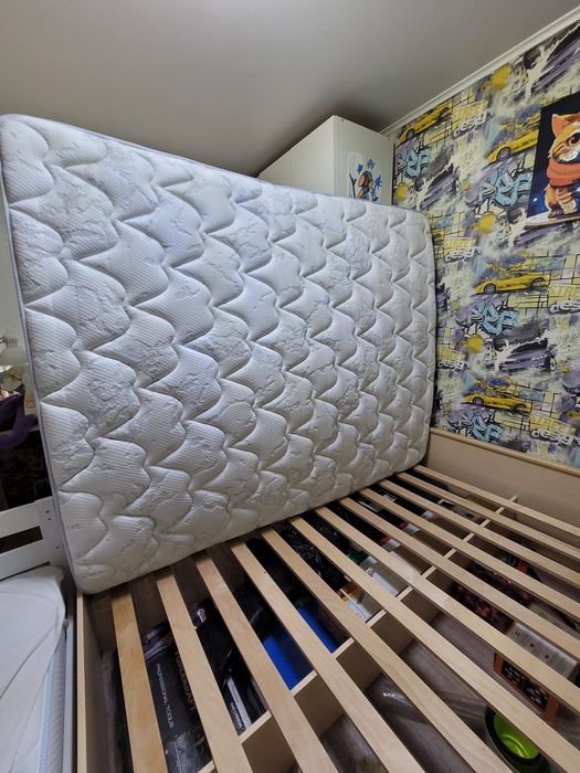 Продам кровать и матрас 160