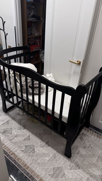 Отдам Детская кровать с матрасом