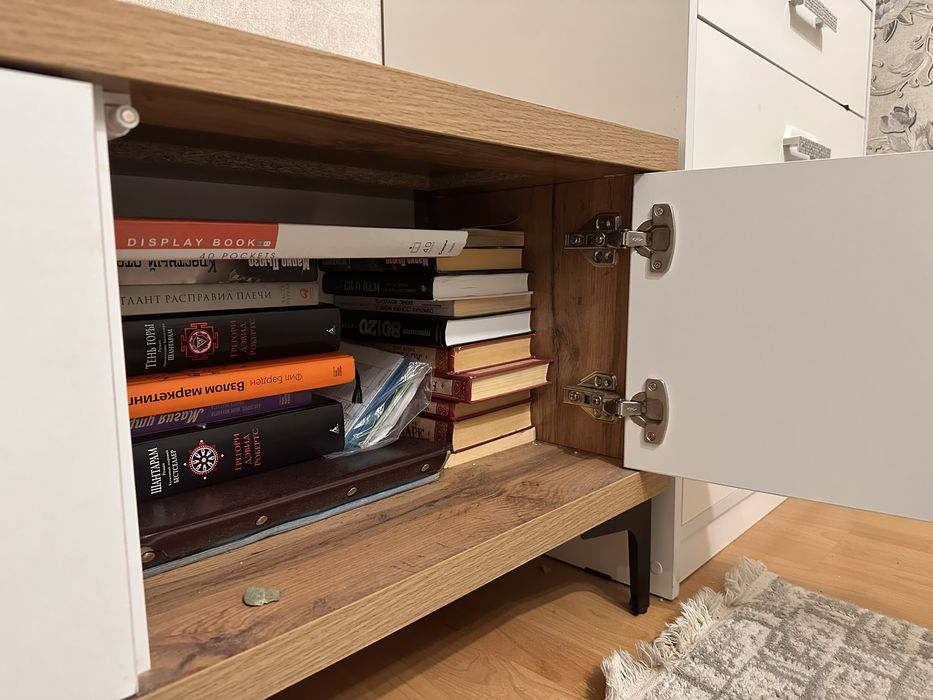 Продам тумбу под ТВ