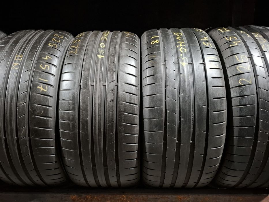 225 45 17 vând 4 anvelope vara Dunlop