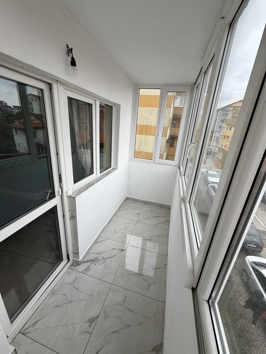 Apartament 2 camere, Zona Tolstoi, decomandat, 2 balcoane