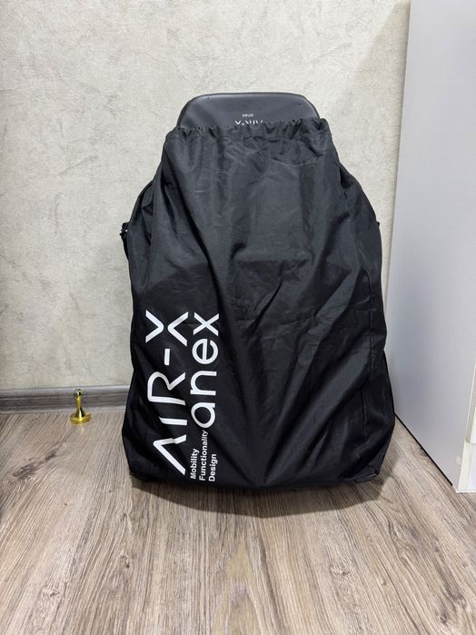 Продам прогулочную коляску Anex air-x.