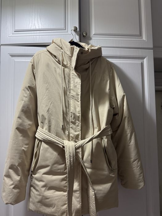 Куртка демисезонная.