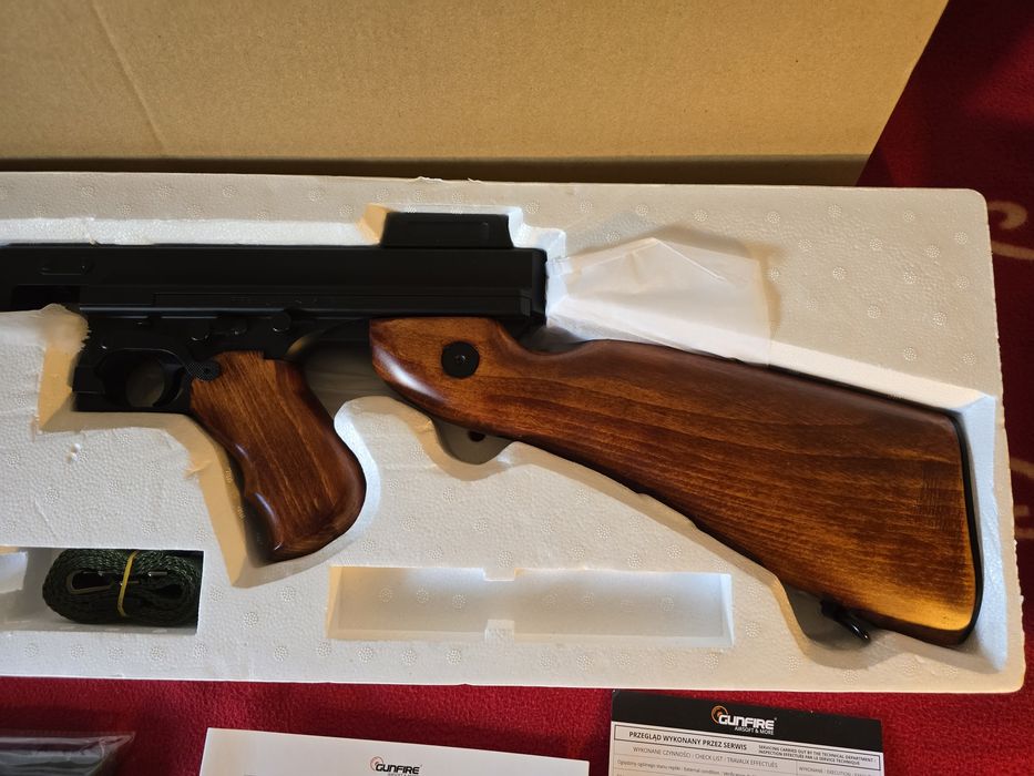 Vând Pachet Complet Airsoft Cyma CM.051 AEG(Thompson M1928) - NOU + Accesorii extra