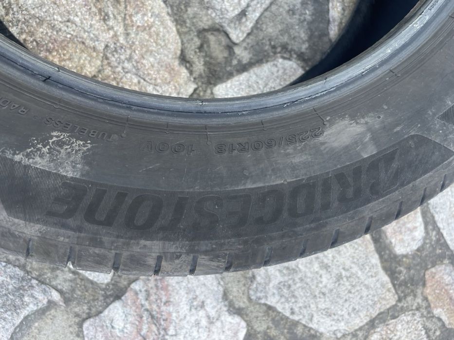 Летни Гуми Bridgestone 225/60/18