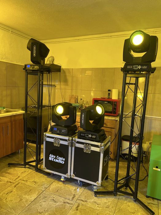 4x Beam 7R + flightcase & schelă + cabluri