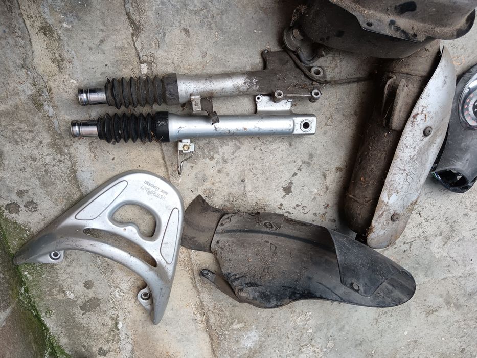 Kymco Agiliti 50cc на части