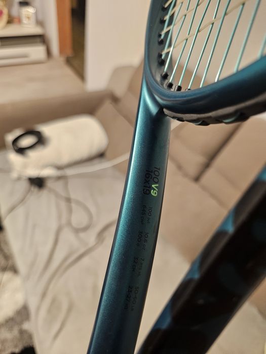 Vand racheta tenis wilson v9 300 gr