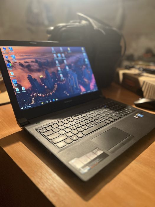 Ноутбук Lenovo (Леново)