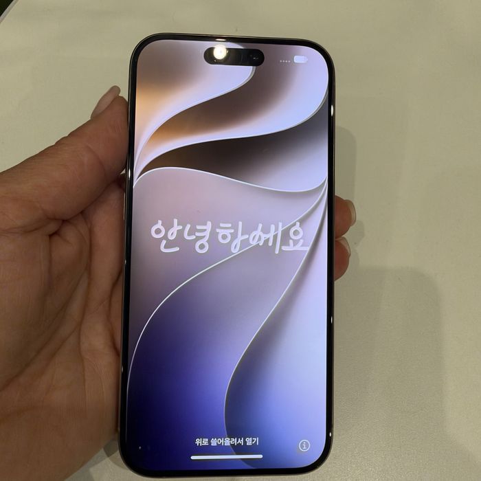 Продам Iphone 15 Pro 256 Gb