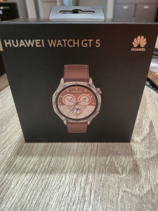 Huawei gt 5 watch brown