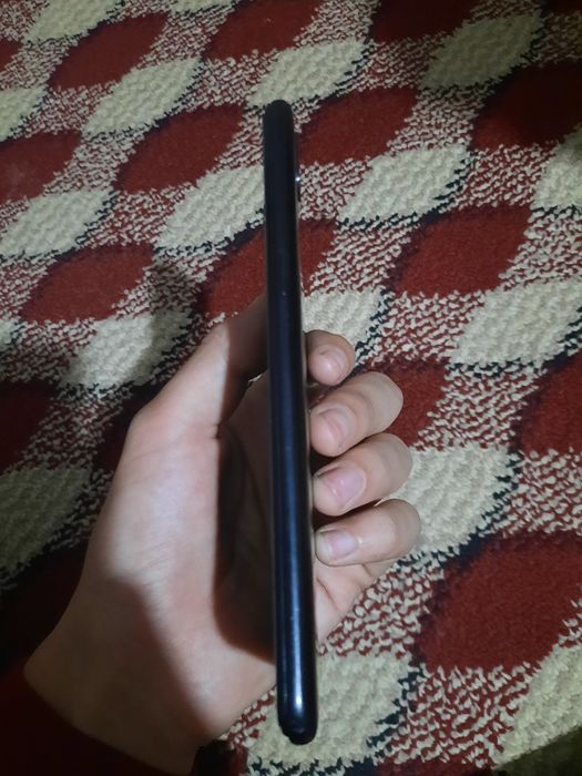 Samsung a10s kafolati bilan karabka yuq