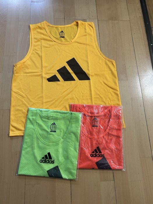 Манишки-взрослые.