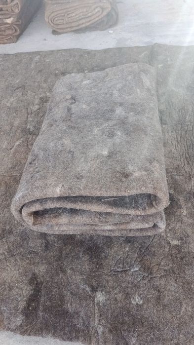 Киіз бар әр түрлі