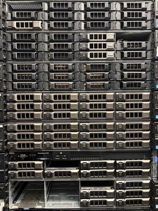 DELL SERVER R730XD 2 X E5-2680 v4 32GB DDR4 12 X LFF 2 X CADDY 2 X PSU