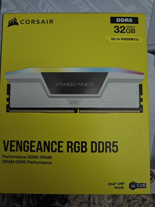 ASUS ROG Strix X870-A Gaming WiFi + Corsair 32gb Ddr5