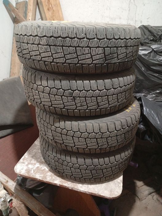 Резина с дисками  на приору