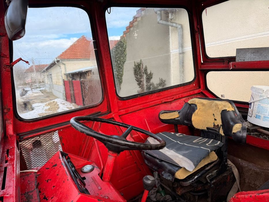 Tractor u650  cu tot cu plug pp4