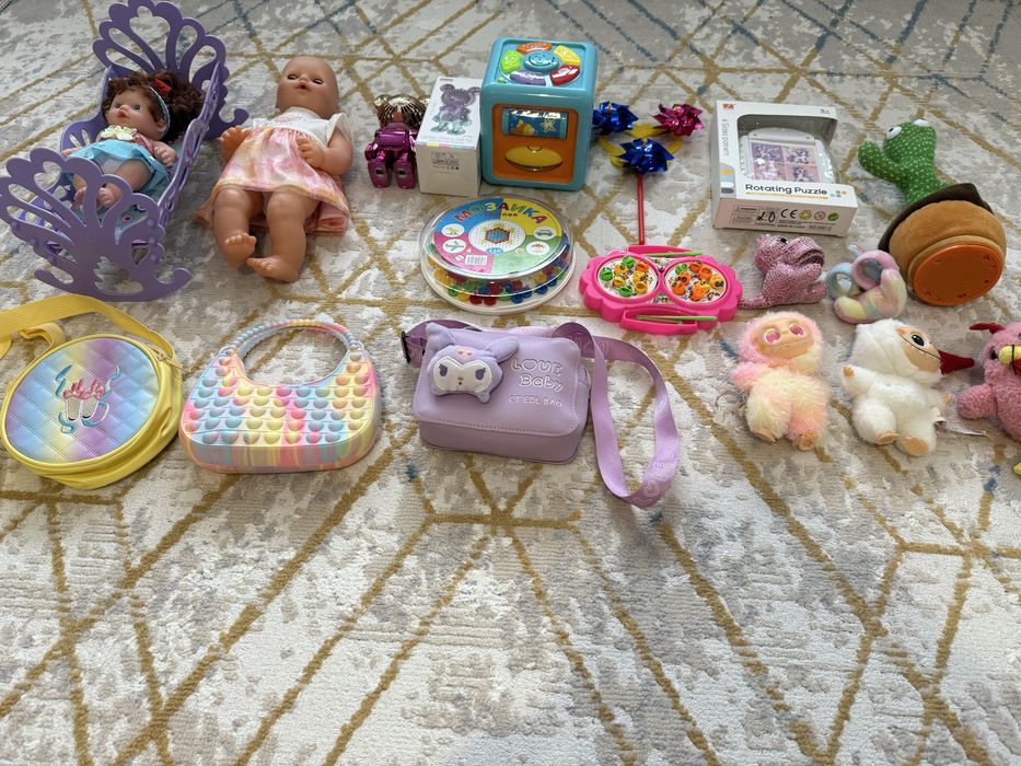 Продам игрушки в отличном состоянии разные