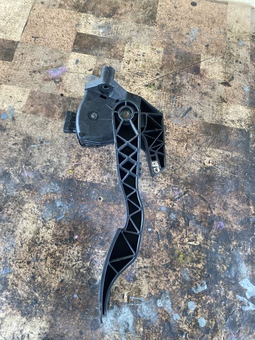 Педал газ / потенциометър газ на опел мерива а