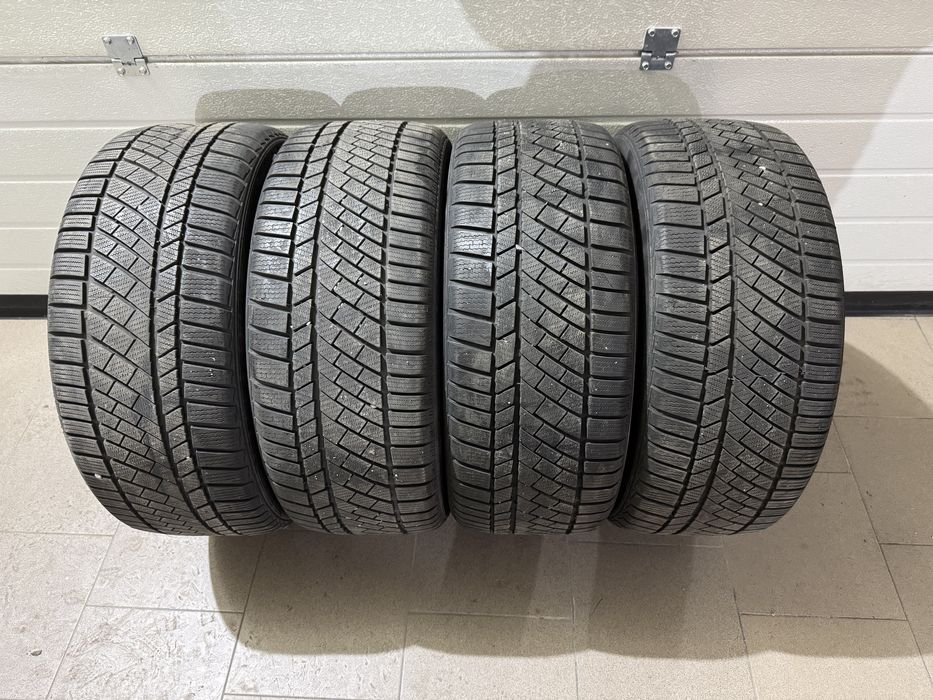 Continental 255 40 R20 iarna