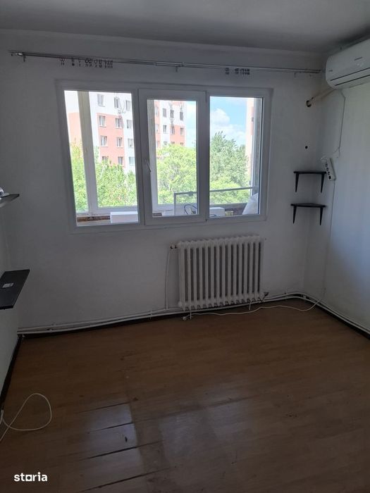 Apartament 4 camere decomandat