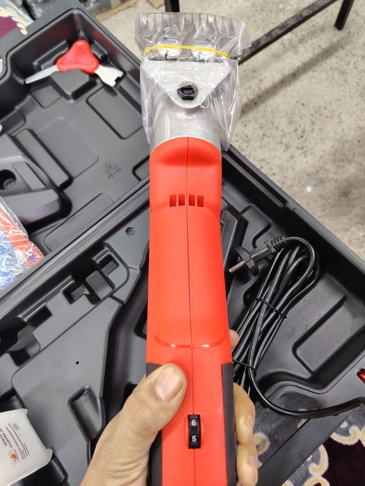 Misu birentidan qo'y junini oladigan mashinka rassiya uchun ishlab chi