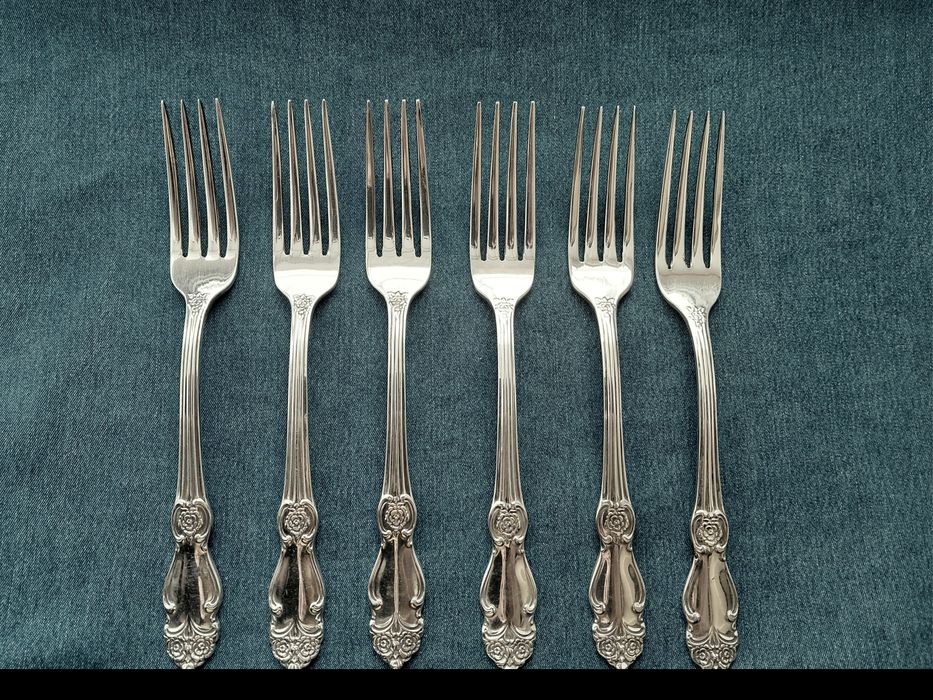Мельхиоровые столовые приборы