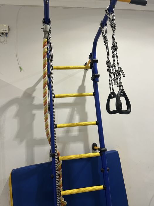 Шведская стенка, турник