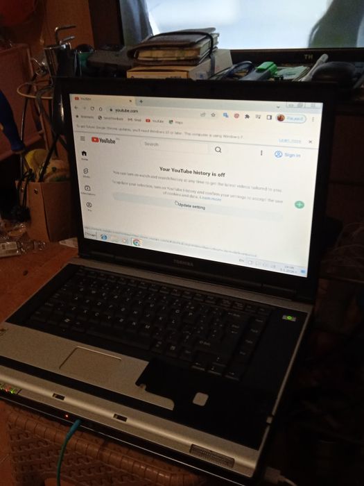 Два лаптопа тошиба и Acer