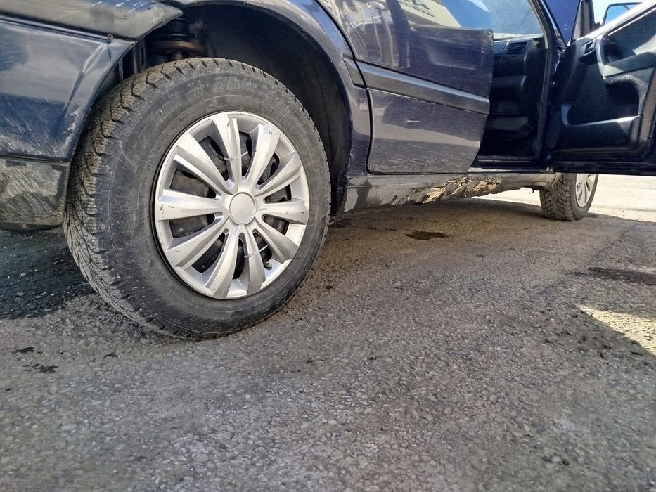 Продам автомобиль Volkswagen Golf-3