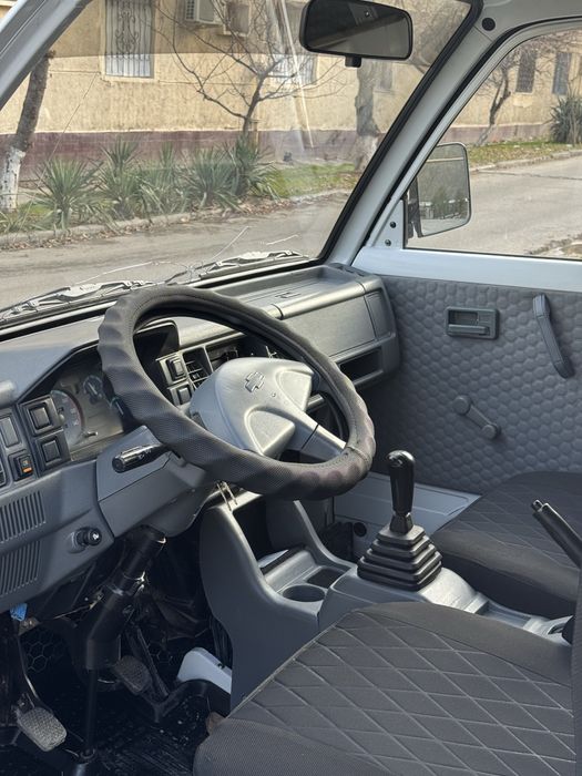 Damas van 2017 yil gazlari bilan