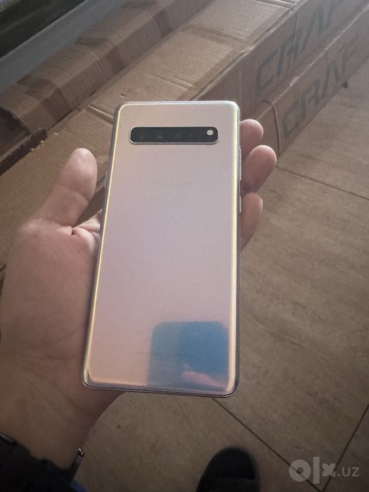 Samsung S10+5g xotira 8/256