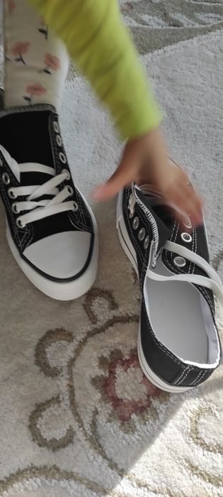 Tenesi panza stil Converse m. 36
