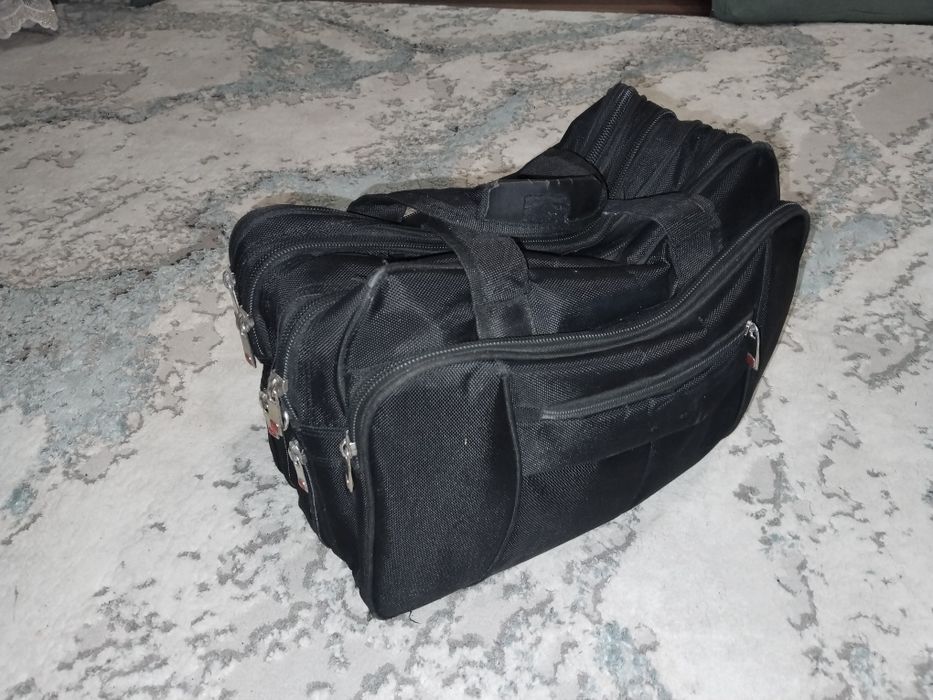 продам сумку ,много карманов