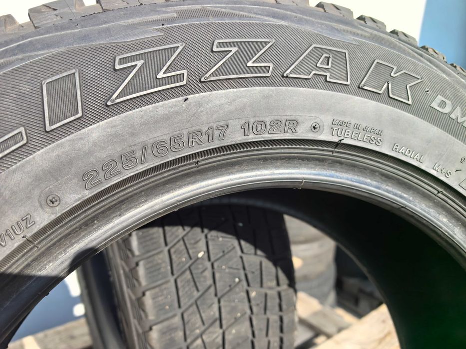 225/65/17 Бриджстоун ДОТ 2013 г