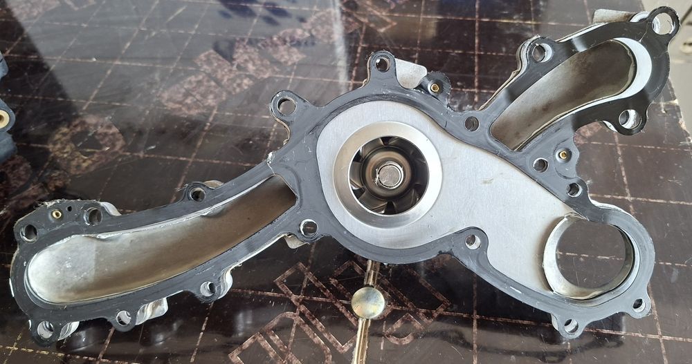 Впускной коллектор от ДВС  2GRFE , 3.5