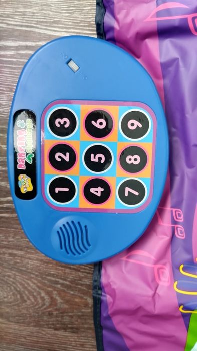 Интерактивная игрушка танцы