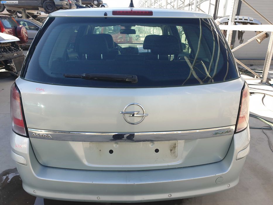 Haion Hayon Capota Portbagaj Dezechipat cu Luneta Geam Sticla Opel Astra H Break Combi 2004 - 2010 Culoare Z30C [K7193]