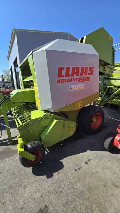 Пресс подборщик Claas 250 модель с Европы