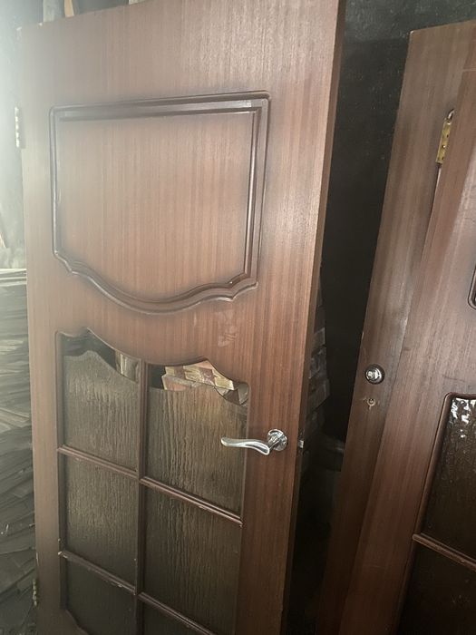 Продам межкомнатные двери