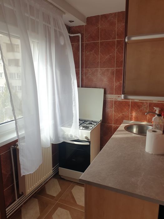 Dau în chirie garsoniera mobilata și utilata