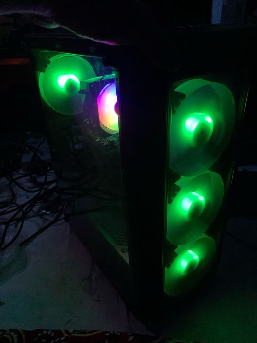 Komplekt 1080ti I5 10400f 16gb 3200