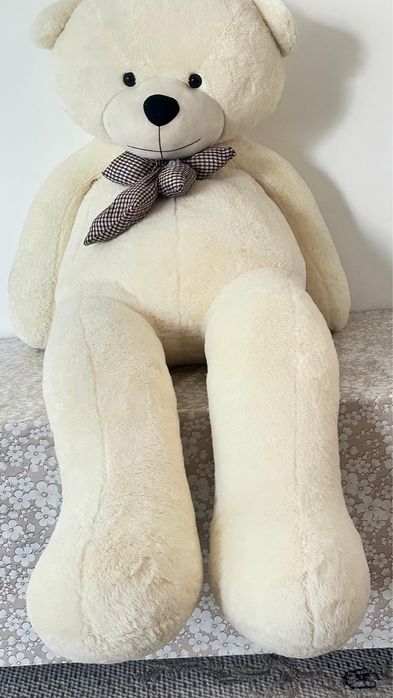 Медведь плюшевый