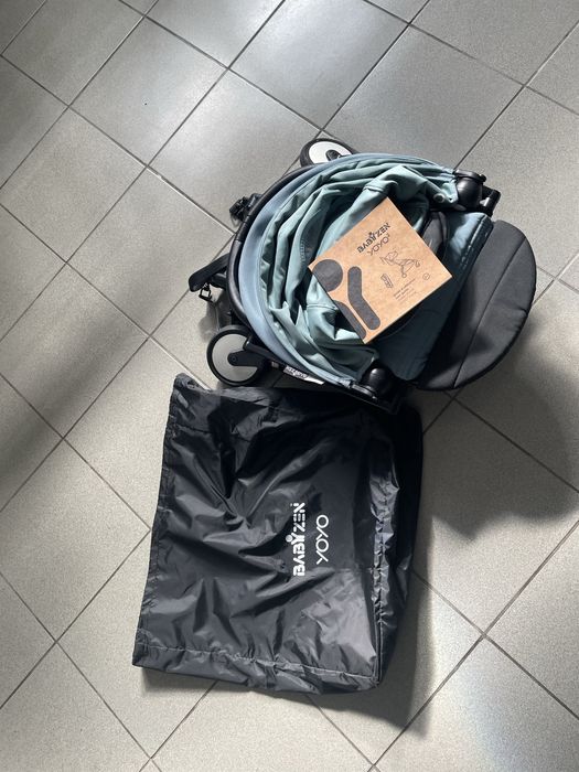 Carucior sport pentru copii YOYO² Aqua , cadru negru 6 luni+