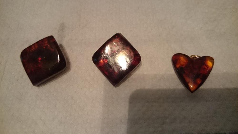 Кехлибарен комплект