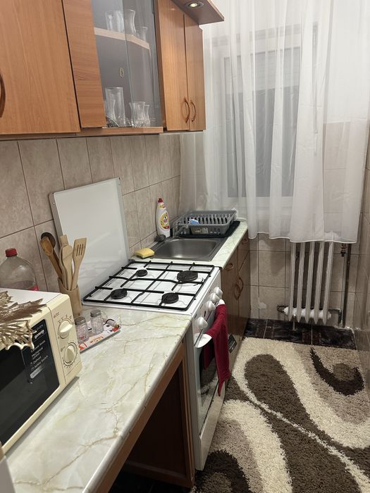 Dau in chrie apartament doua camere zona Nufaru oradea suma 300eur