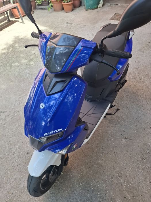 Vând Scuter Barton de 49 cm