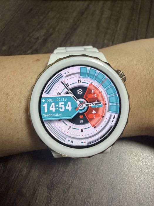 Vand smartwatch Huawei Gt3 pro alb ceramic